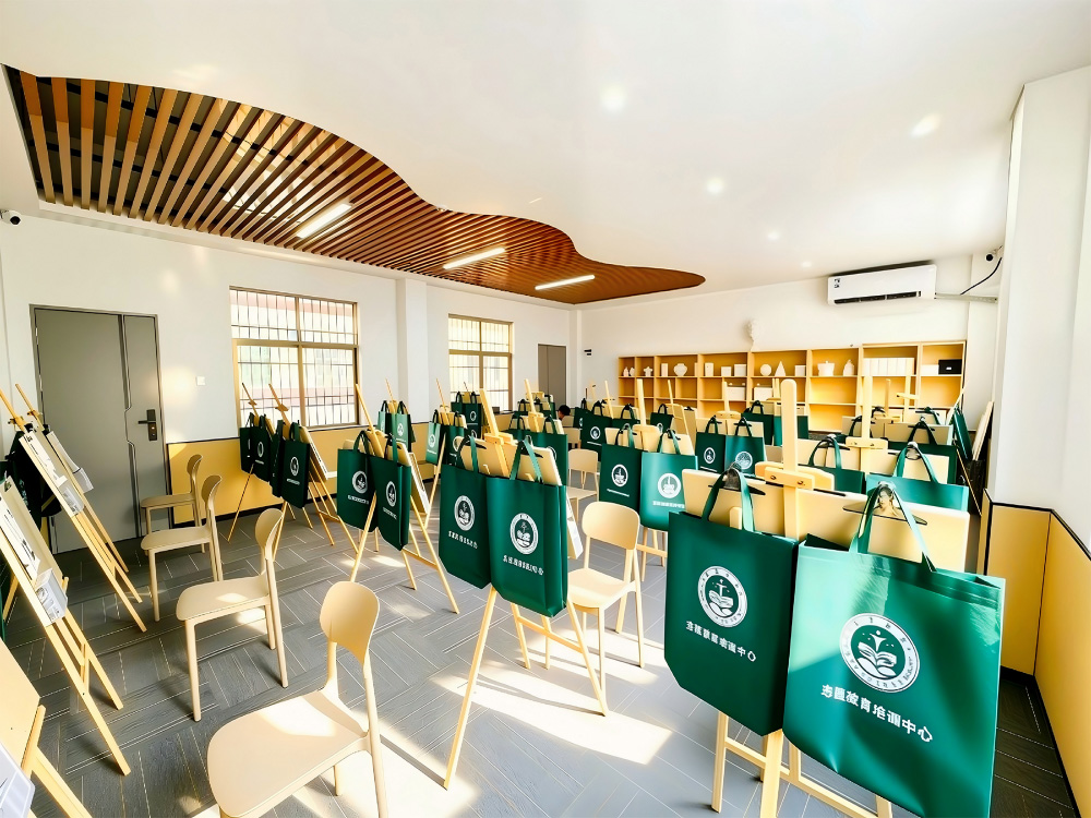 六盘水全封闭叛逆小孩改变学校:究竟该怎么选才靠谱